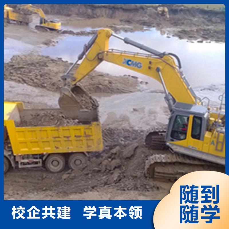 通州叉車實訓(xùn)場地天天實車練習(xí)