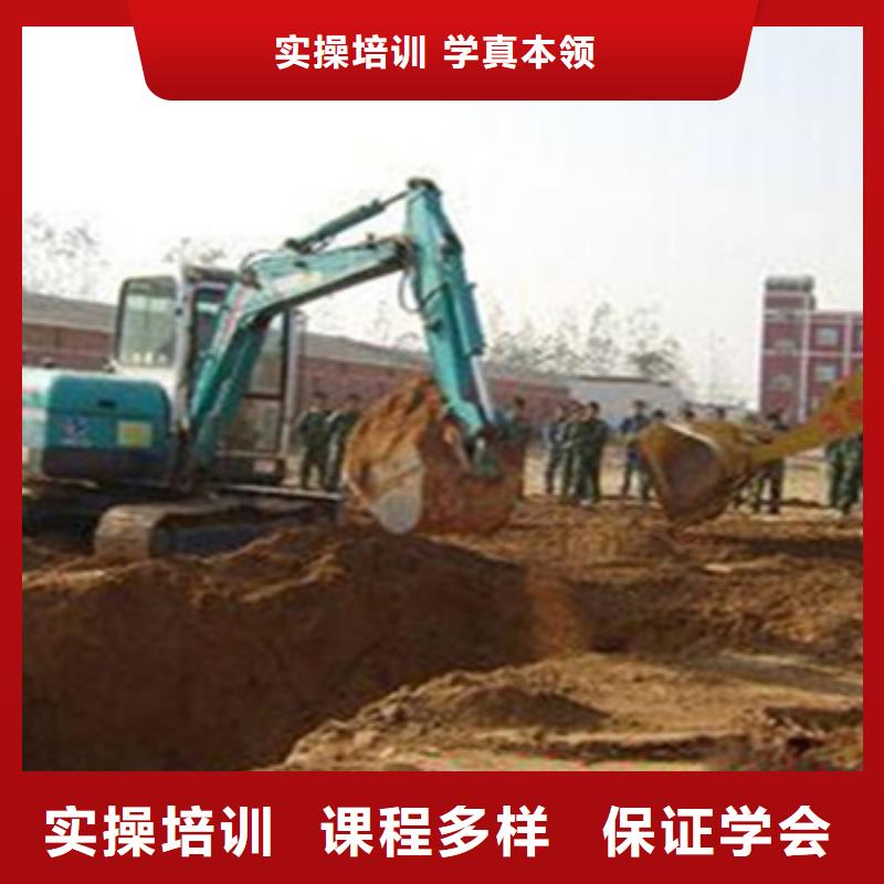 北京鉤機司機培訓(xùn)實訓(xùn)為主
