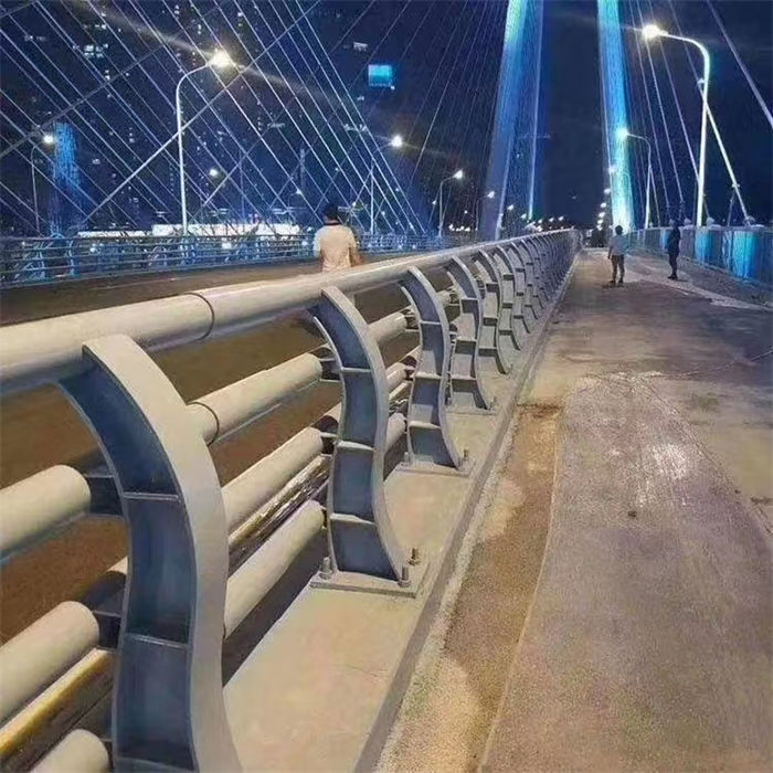 不銹鋼河道護(hù)欄-不銹鋼河道護(hù)欄批發(fā)