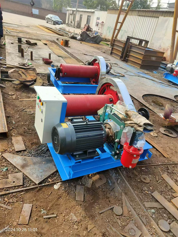 卷揚(yáng)式啟閉機(jī),手搖卷揚(yáng)啟閉機(jī)定制不額外收費(fèi)