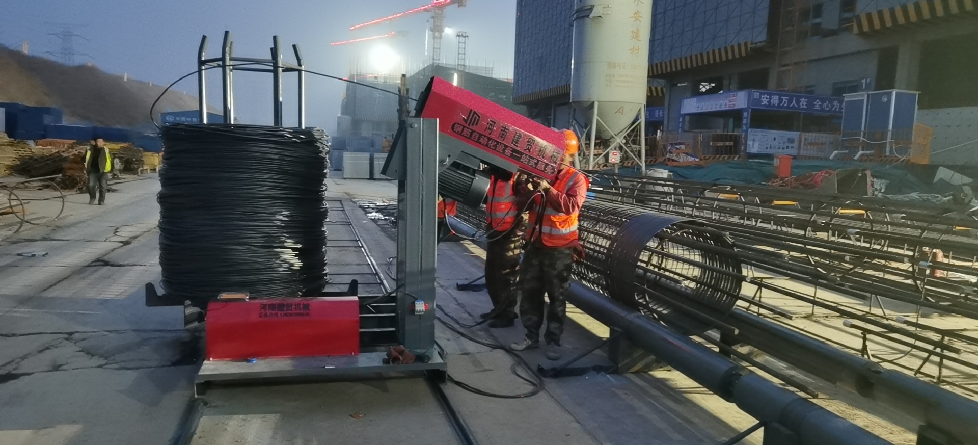 齊河鋼筋籠繞筋機,繞筋機品質(zhì)保障價格合理