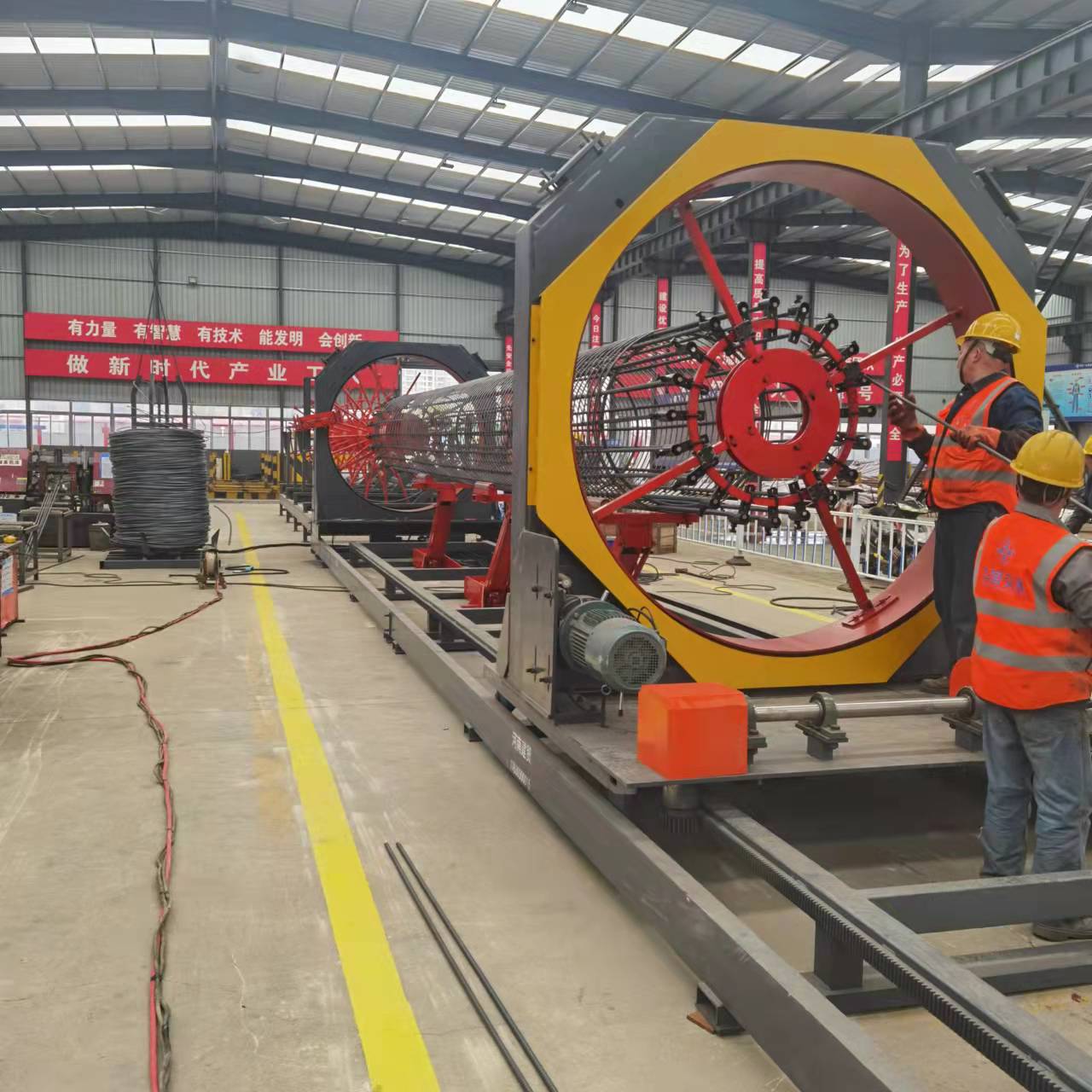 香洲鋼筋籠滾焊機(jī)_2500型鋼筋籠滾焊機(jī)準(zhǔn)時交付