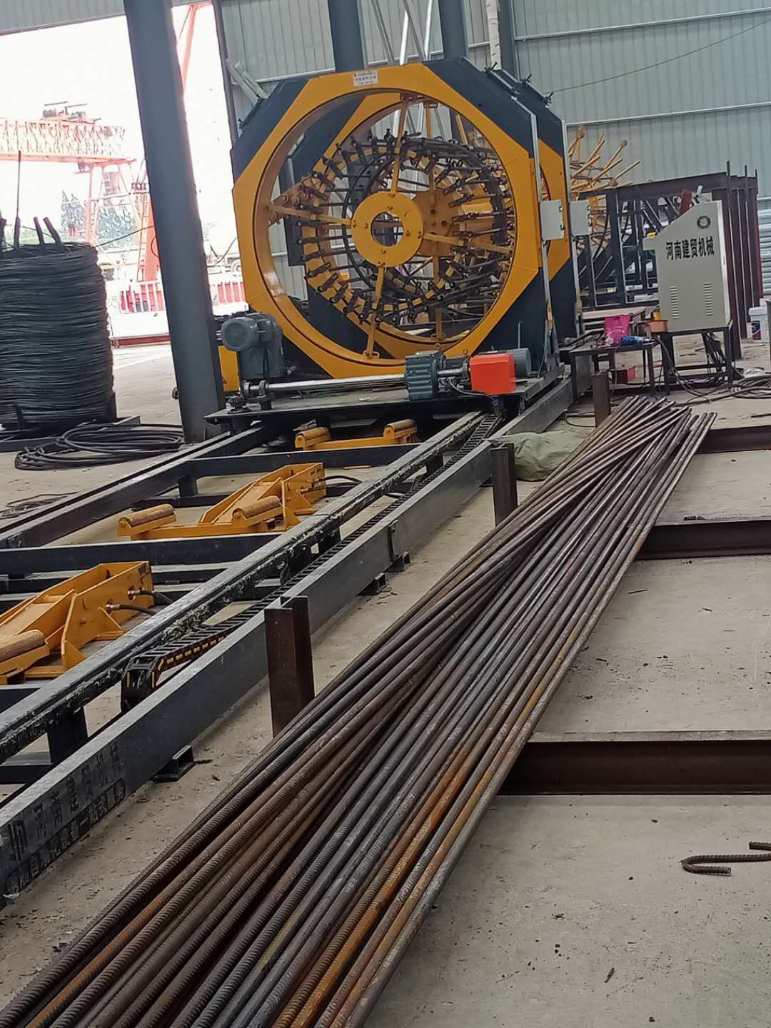 汶上鋼筋籠滾焊機(jī)數(shù)控鋼筋籠滾焊機(jī)工期短發(fā)貨快