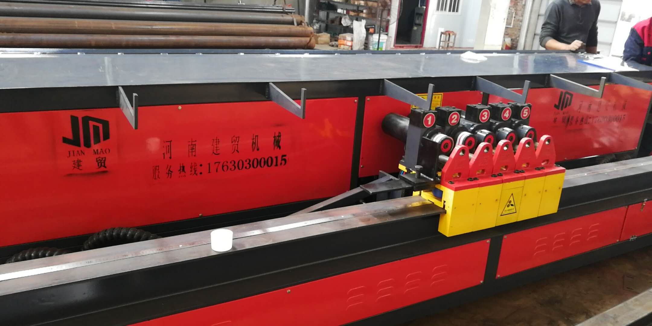 五機(jī)頭自動(dòng)行走五機(jī)頭彎箍機(jī)注重細(xì)節(jié)