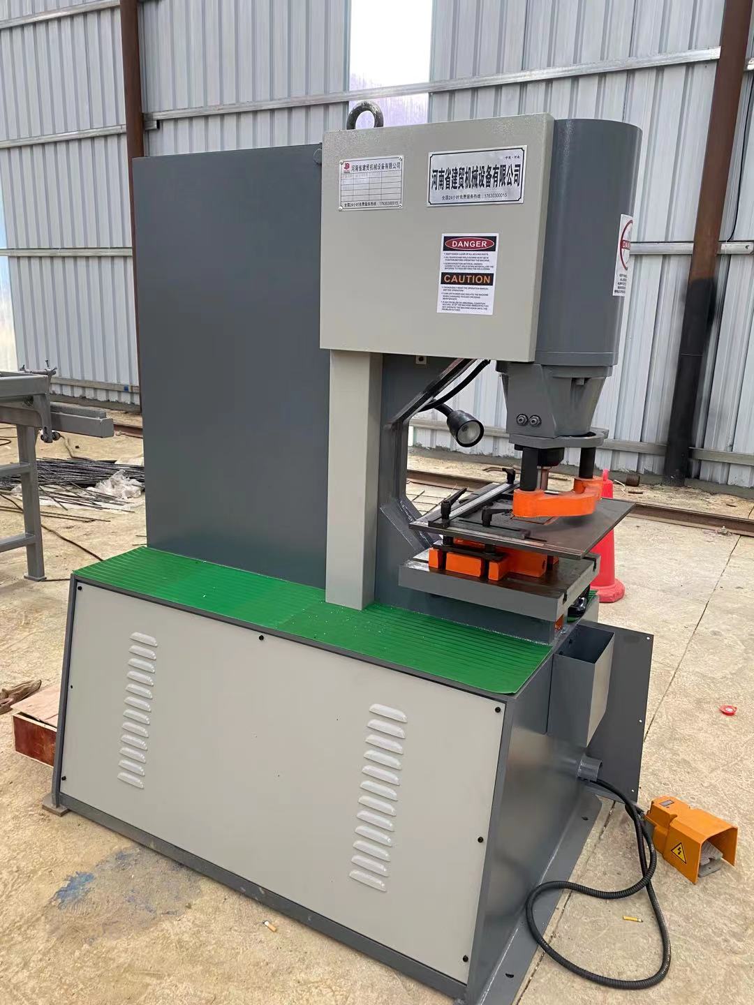 天橋小導(dǎo)管縮尖機(jī)42小導(dǎo)管縮尖沖孔機(jī)品牌專營(yíng)