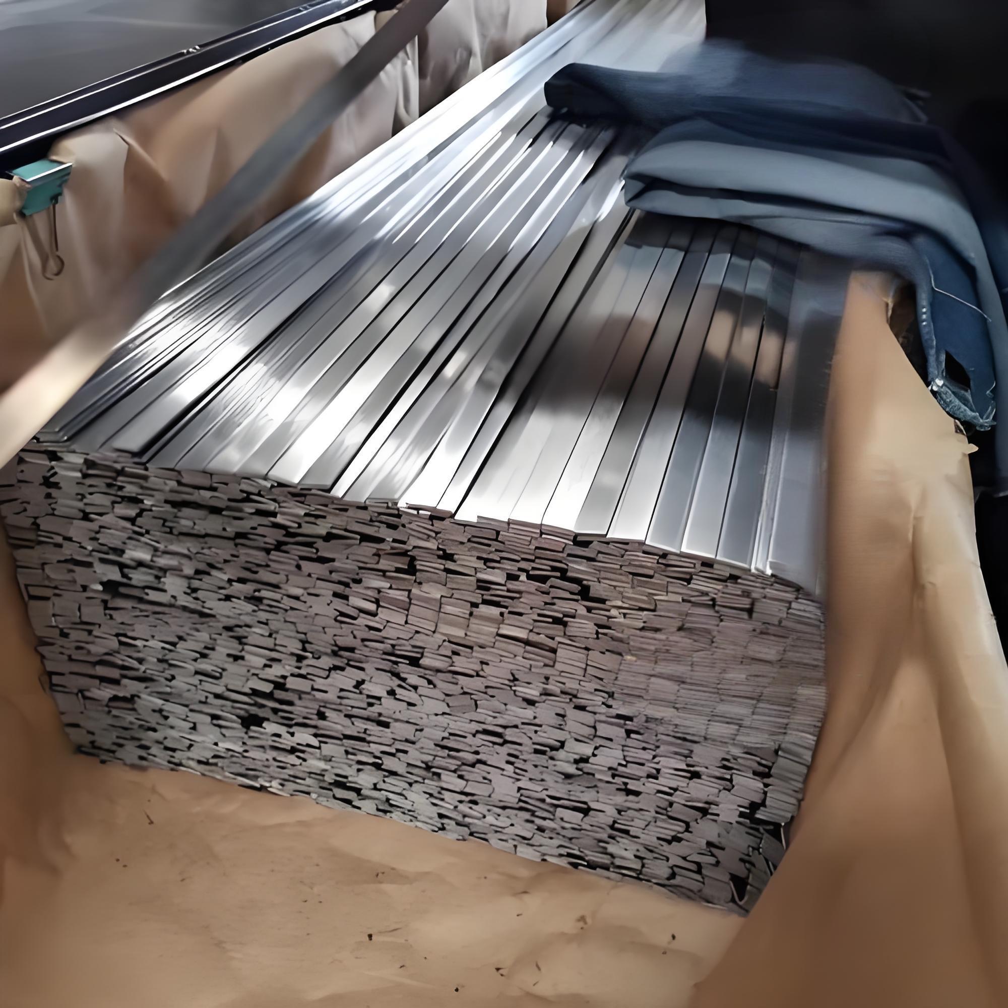 2205不銹鋼扁鋼價(jià)格低