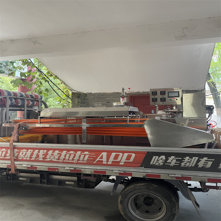 東莞烙餅機(jī)廠家供應(yīng)550型