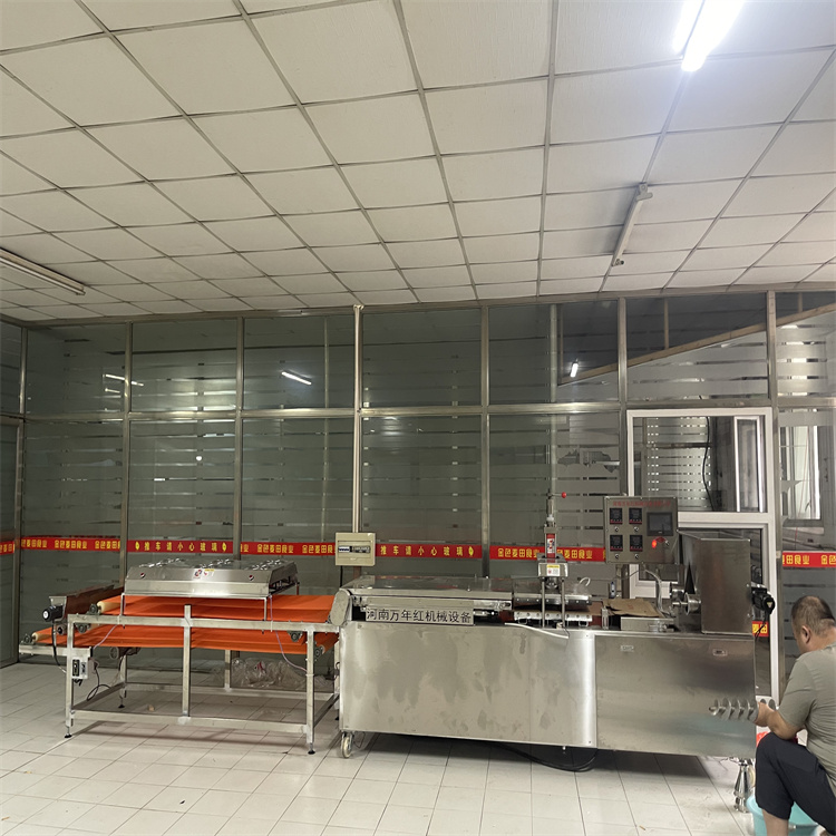 發(fā)面小餅機(jī)廠家直銷300型