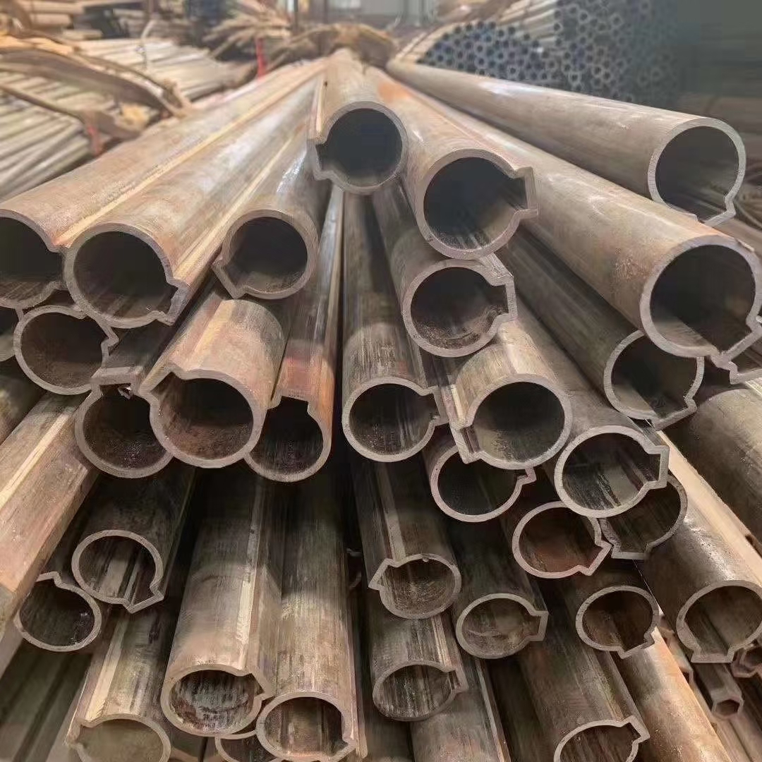 40*40鍍鋅扇形管合格才發(fā)貨