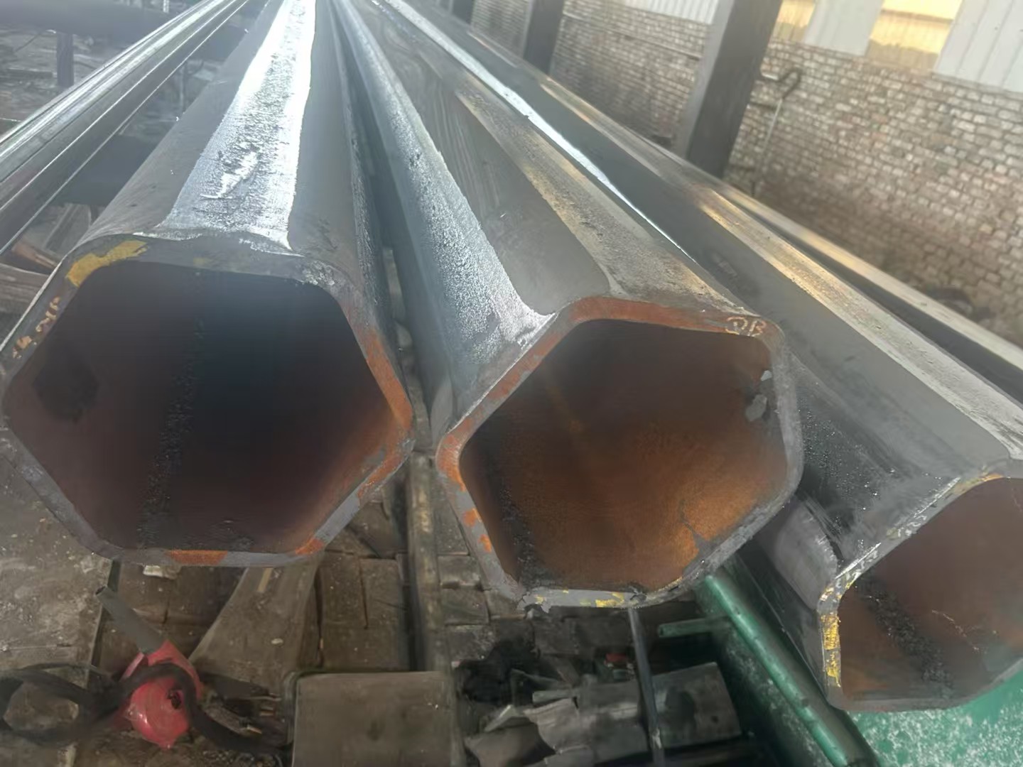 150*150鍍鋅八角管生產(chǎn)定制