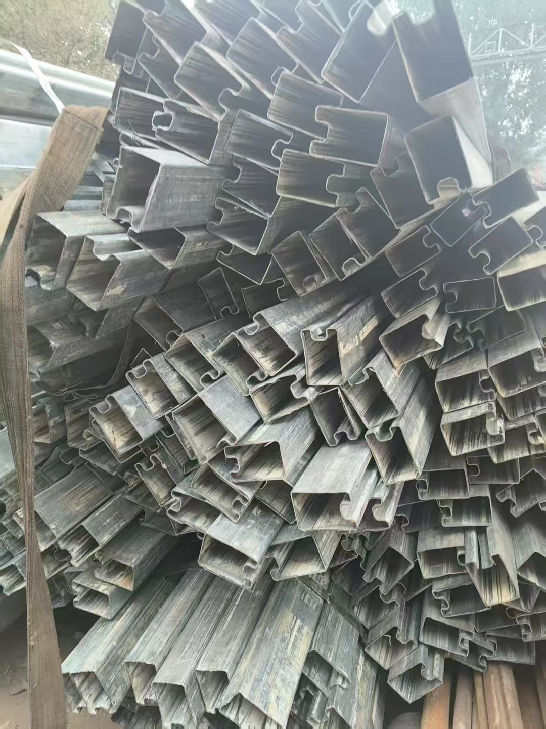 宜賓異形鋼304不銹鋼凹槽管支持大小批量采購(gòu)