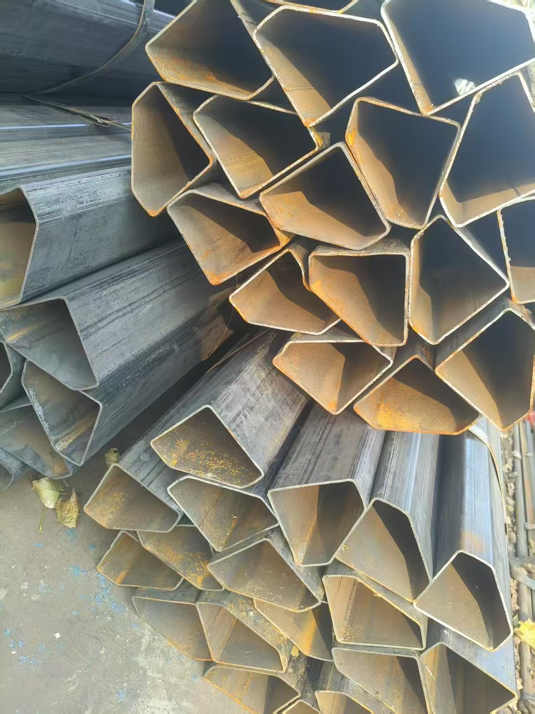 哈爾濱道外80*98鍍鋅T型管廠家實(shí)地貨源