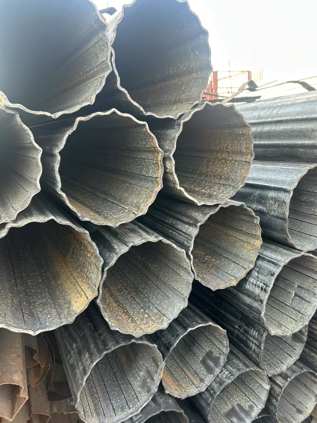 南雄異形鋼316L不銹鋼小口徑凸型管一致好評產(chǎn)品