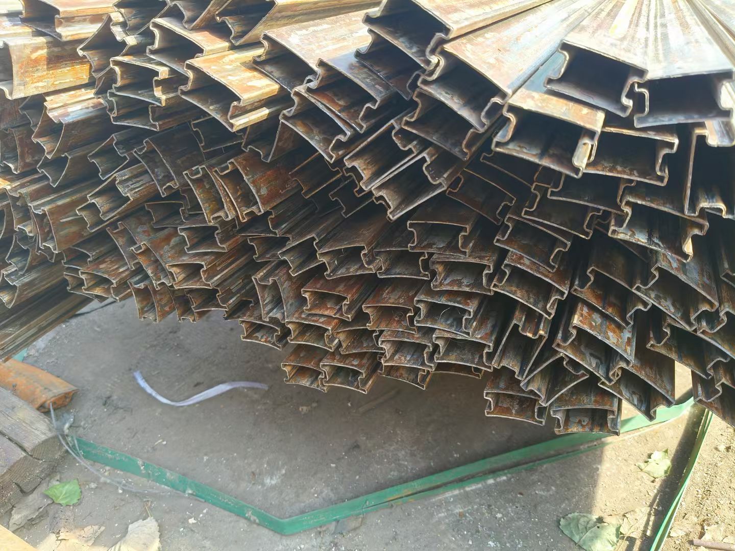 瓜州異形鋼厚壁橢圓管用心制作