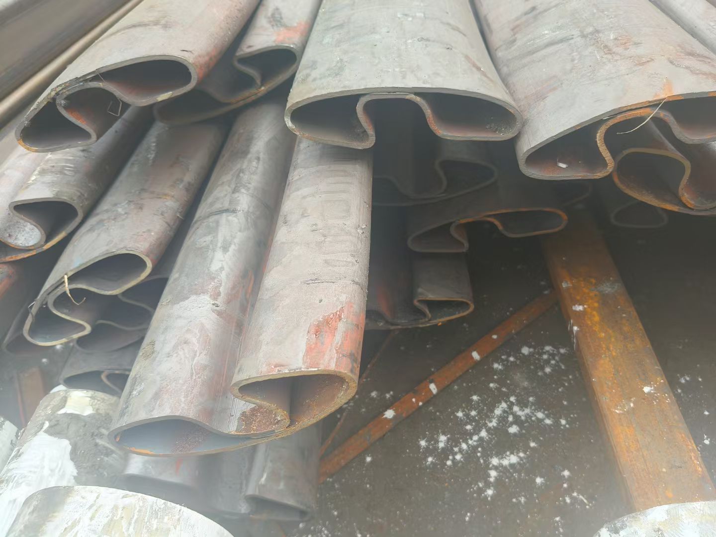 天津東麗304不銹鋼薄壁鴨蛋圓管廠家批發(fā)零售