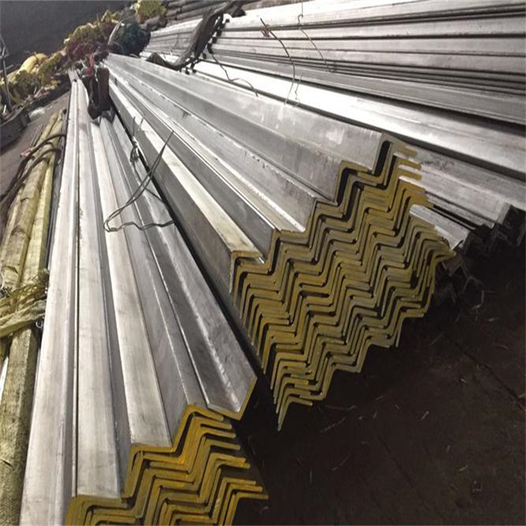 定西角鋼無縫角鋼現(xiàn)貨充裕