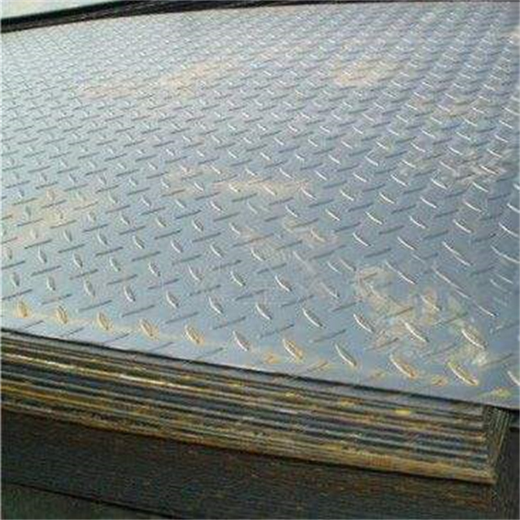 Q345B花紋板有現(xiàn)貨