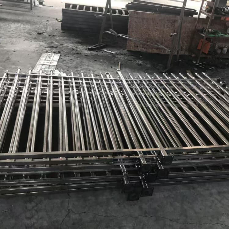 臨猗護(hù)欄復(fù)合管護(hù)欄全新升級品質(zhì)保障