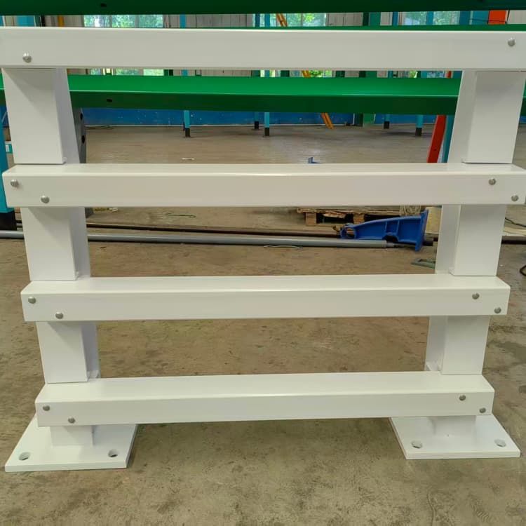 蒙自護(hù)欄防撞護(hù)欄出貨快