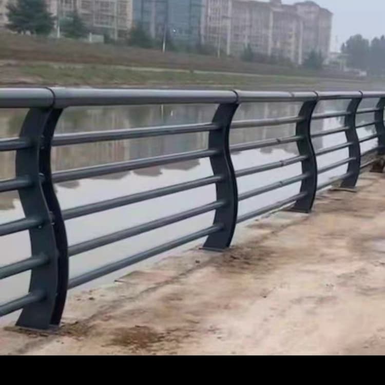 安化防撞護(hù)欄-鋅鋼護(hù)欄質(zhì)量安心