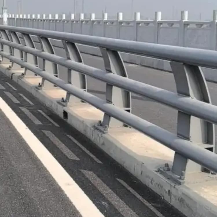 于都防撞護欄-燈光護欄物流配送