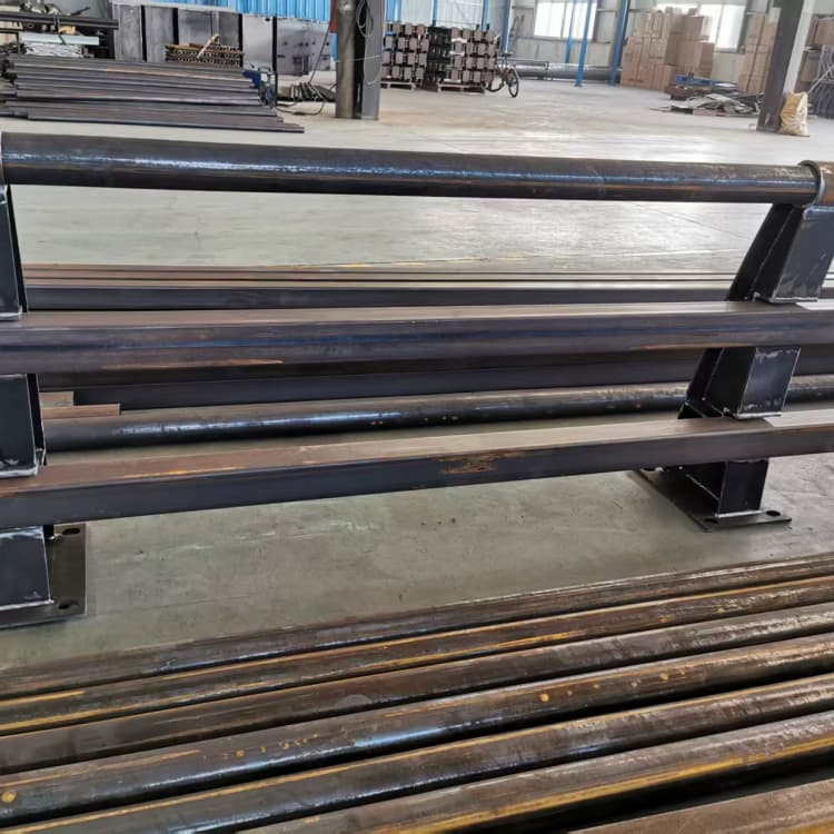 防撞護欄防撞護欄量大從優(yōu)