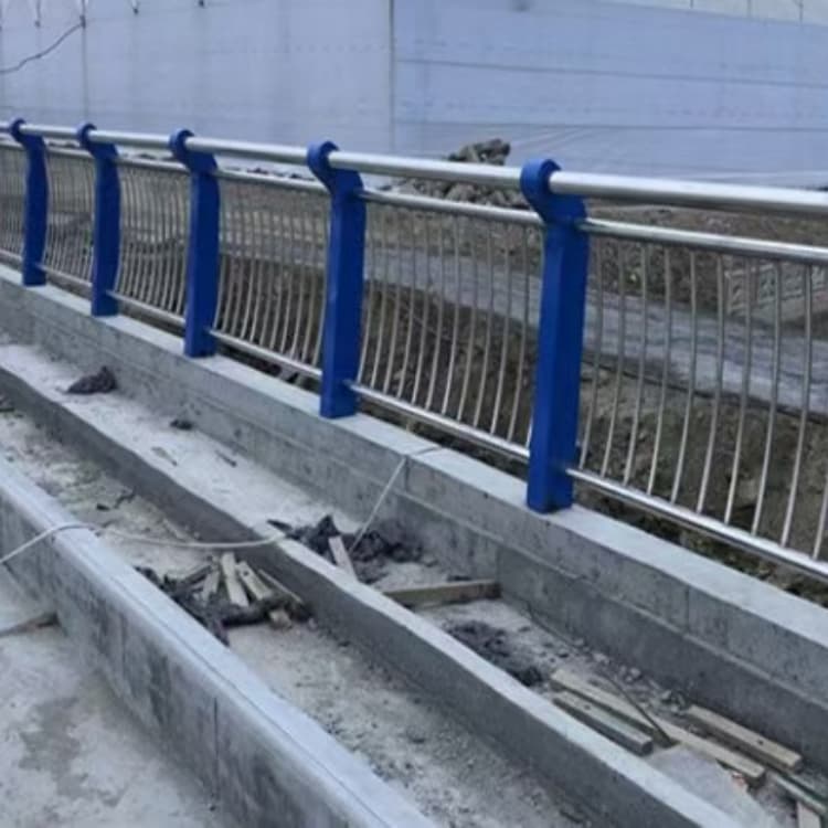 云安防撞護欄燈光護欄歡迎來電詢價