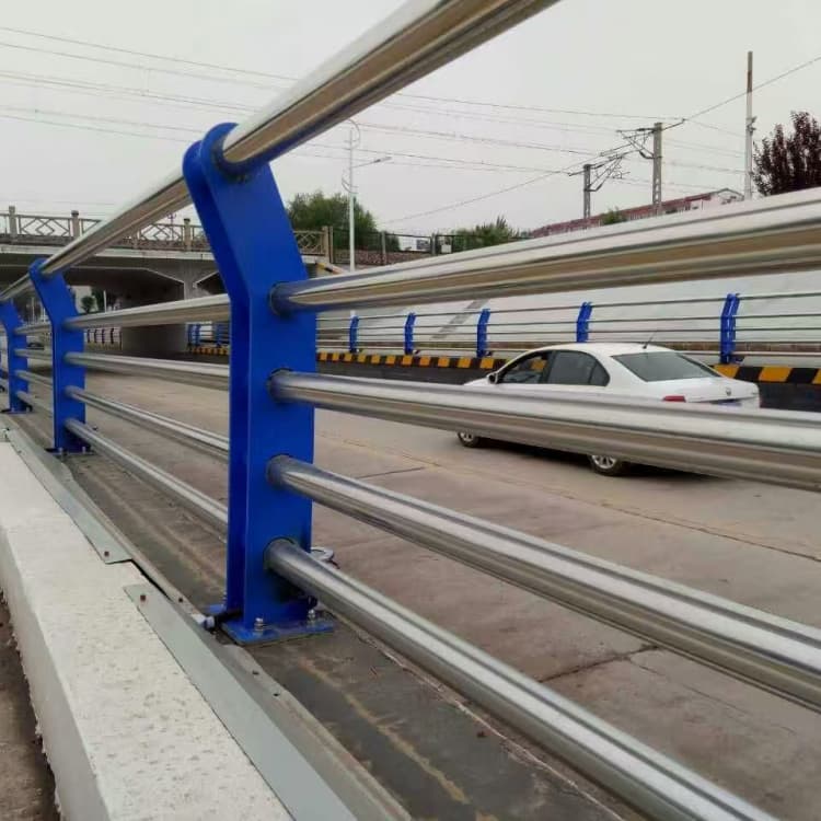 平遙防撞護(hù)欄不銹鋼燈光護(hù)欄使用方法