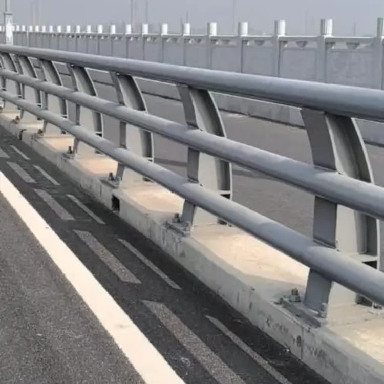 廣德防撞欄桿景觀護(hù)欄優(yōu)選原材