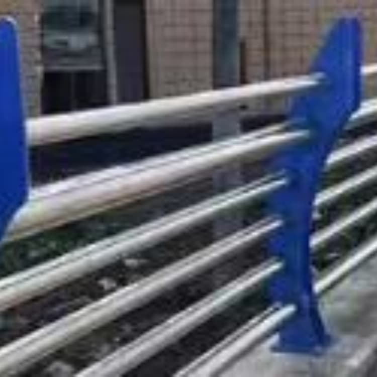 坪山防撞欄桿201不銹鋼護(hù)欄嚴(yán)選用料