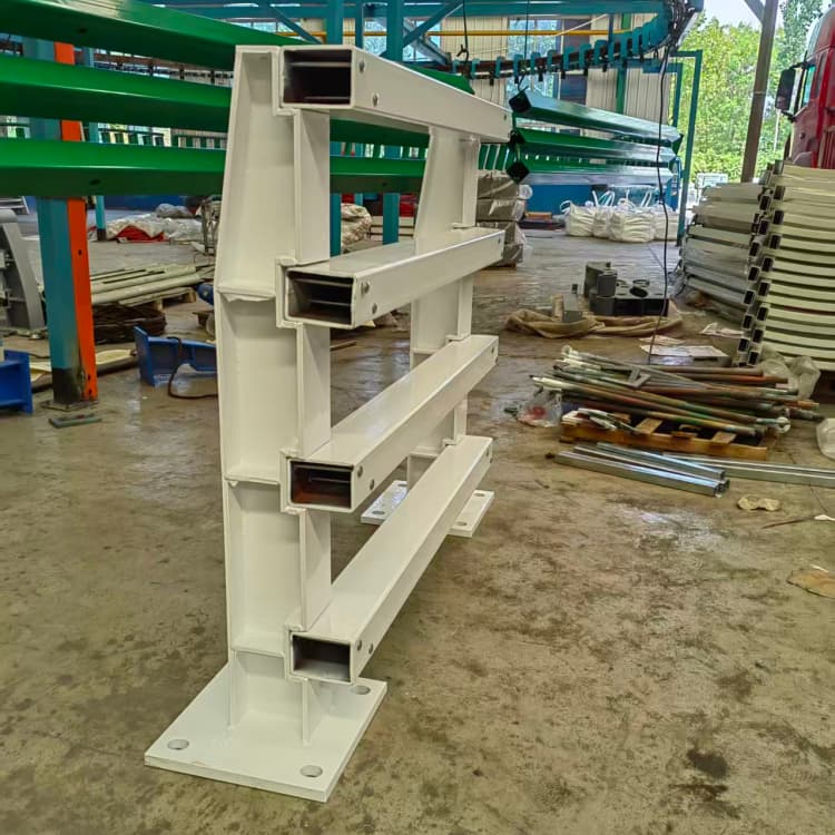 臨漳景觀護(hù)欄-燈光欄桿適用范圍廣