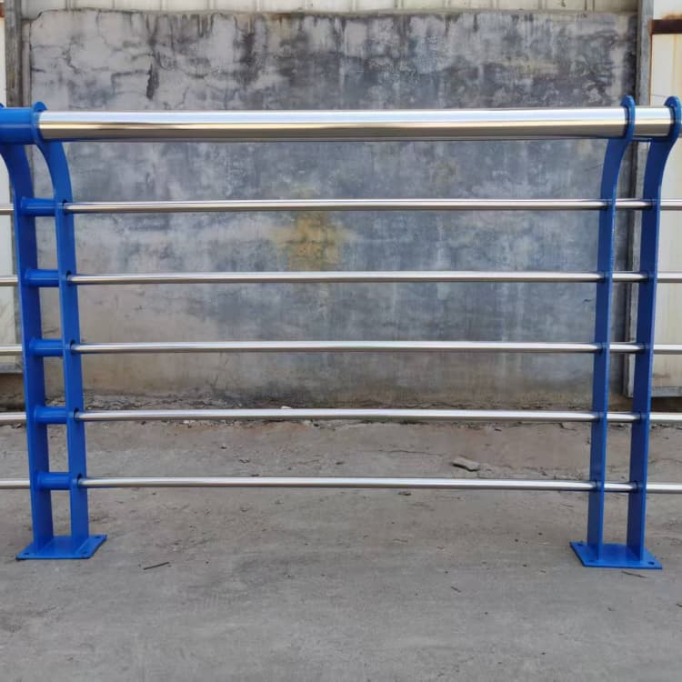 永靖景觀護(hù)欄_不銹鋼復(fù)合管護(hù)欄大品牌值得信賴