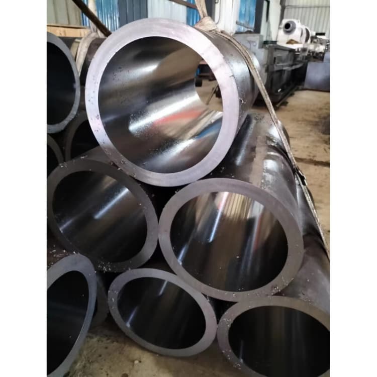 咸安油缸管12Cr1MoV珩磨管對(duì)質(zhì)量負(fù)責(zé)