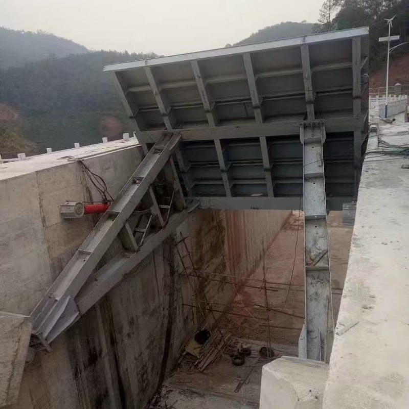 鋼閘門液壓鋼壩商做工細(xì)致