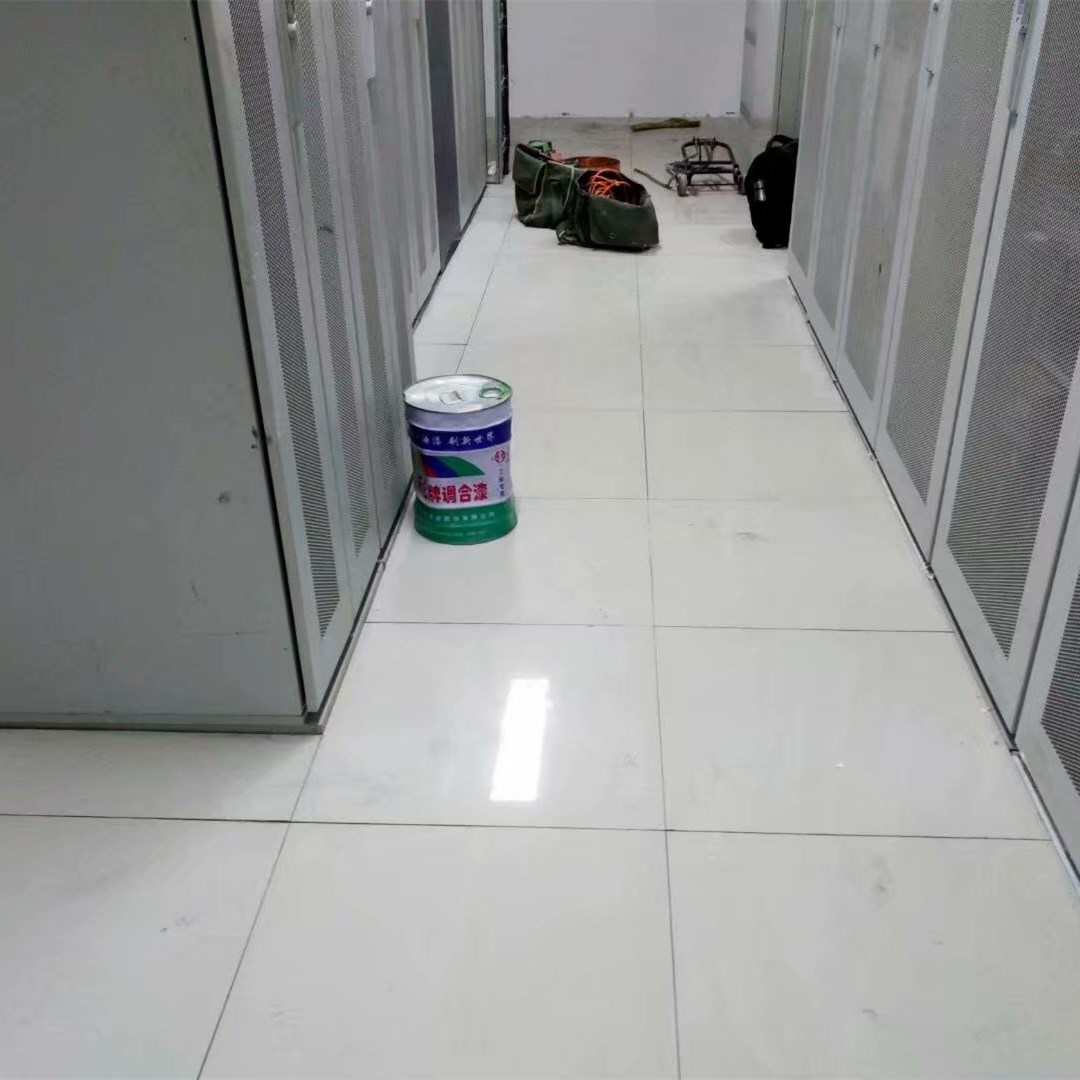 孫吳防靜電地板-架空抗靜電地板專業(yè)信賴廠家