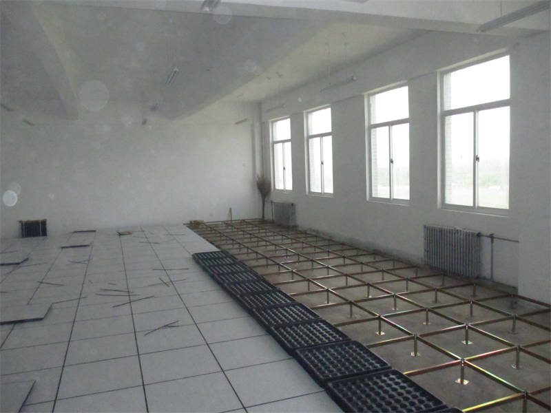 盈江防靜電地板三防抗靜電地板生產(chǎn)廠家