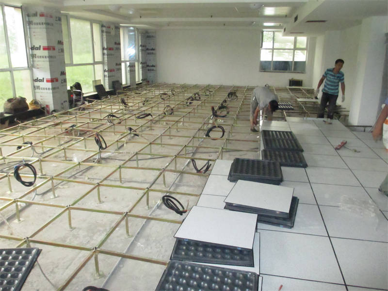 長子防靜電地板架空地板優(yōu)質(zhì)貨源
