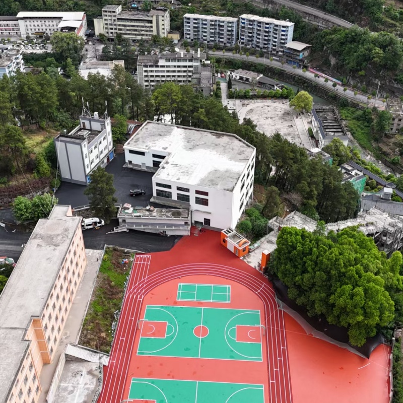 體育球場 學校操場運動地面好產(chǎn)品不怕比