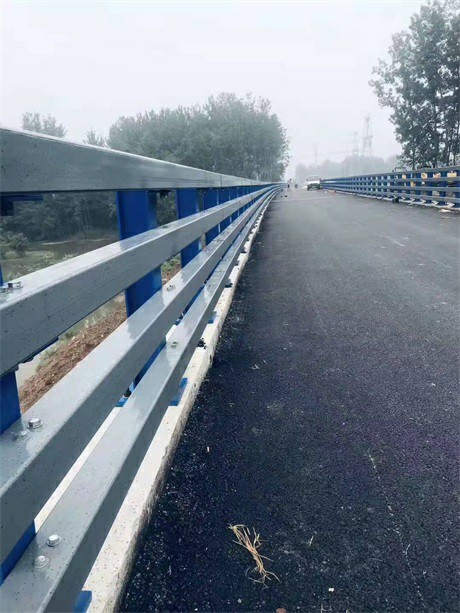 重慶市大足橋梁景觀護(hù)欄