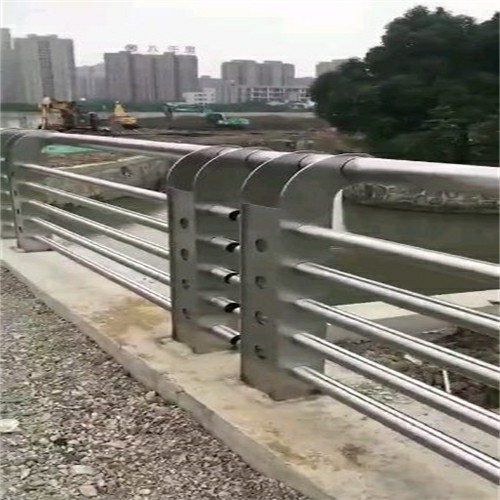 安徽淮南市拉索燈光護欄可接大單急單