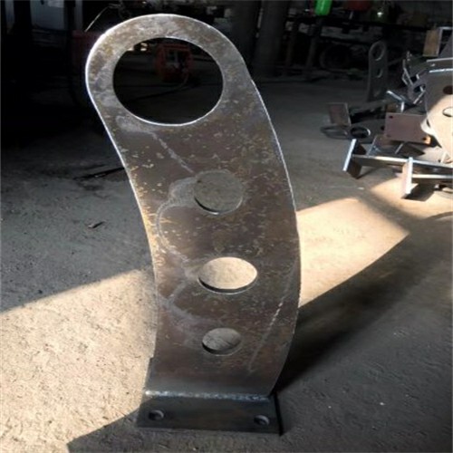 優(yōu)選：東方市不銹鋼復(fù)合管護(hù)欄廠家實(shí)力廠家