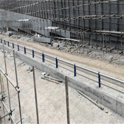 不銹鋼復(fù)合管護欄山東總代直銷