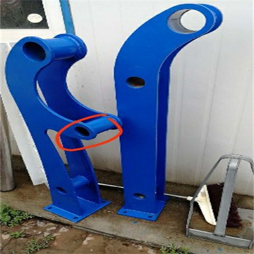 安徽淮南市噴塑不銹鋼護(hù)欄立柱優(yōu)質(zhì)貨源