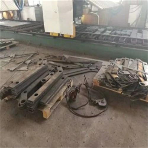 楚雄不銹鋼復(fù)合管護欄外復(fù)201不銹鋼復(fù)合管不銹鋼復(fù)合管天橋欄桿