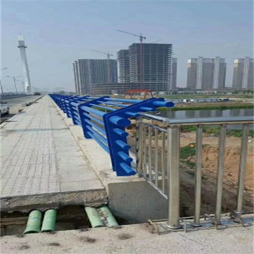 山西專業(yè)銷售二橫梁防撞護欄-現(xiàn)貨供應