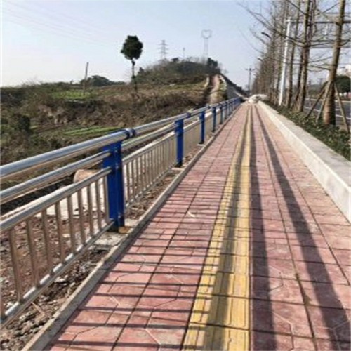 山東濟南市馬路鋁合金橋梁欄桿施工報價