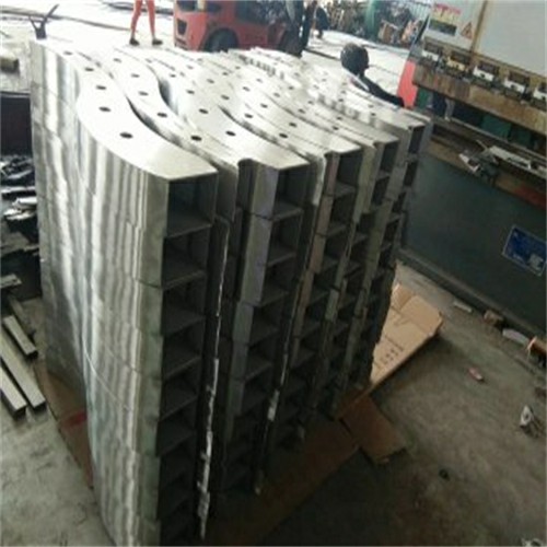 濱州不銹鋼河邊護欄防撞護欄不銹鋼復合管橋梁防撞欄桿