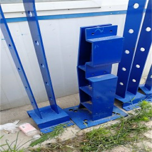 黑龍江外復不銹鋼復合管不銹鋼碳素鋼復合管欄桿價格橋梁不銹鋼碳素鋼復合管護欄