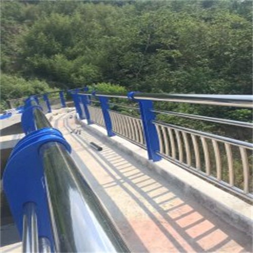 榆林外復不銹鋼復合管201不銹鋼復合管價格不銹鋼復合管市政欄桿