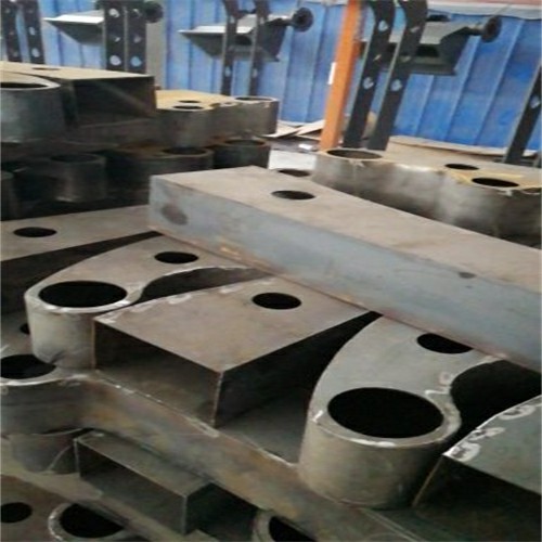 沁陽(yáng)高鐵護(hù)欄加工廠子
